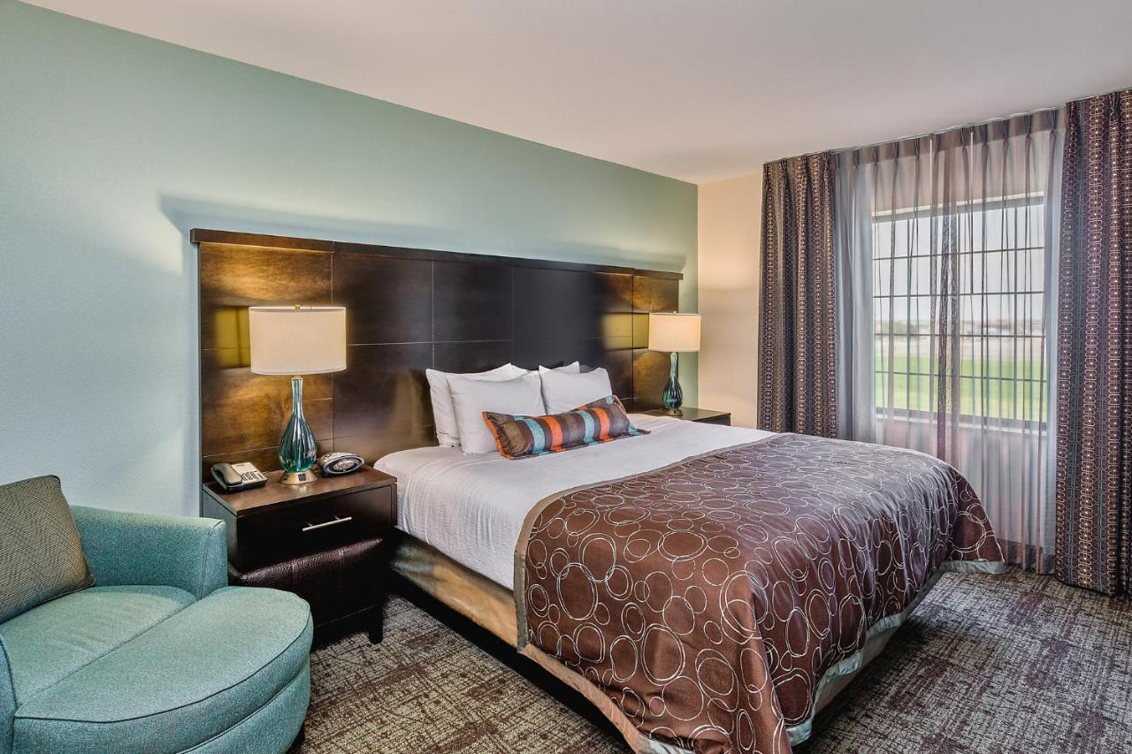Staybridge Suites Bismarck By Ihg Exterior foto